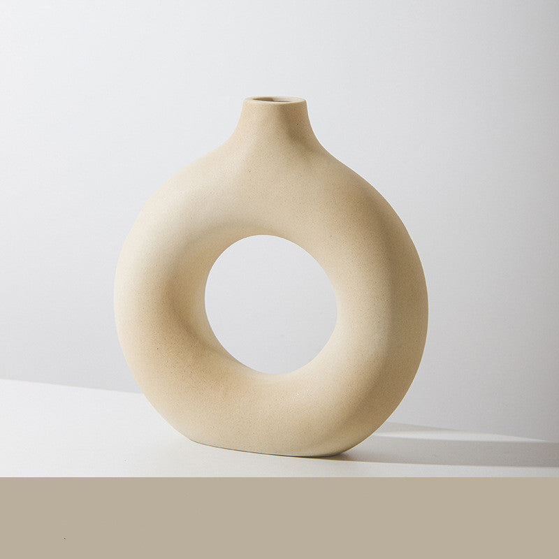 Sculptural Donut Ceramic Vase – Minimal Home Decor Accent