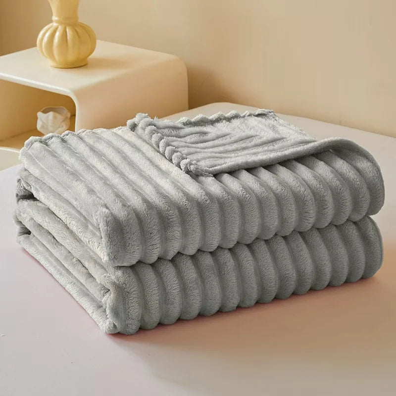 Cozy Soft Milk Velvet Blanket – Modern Light Luxury, All-Season, Machine-Washable Throw for Bed & Sofa