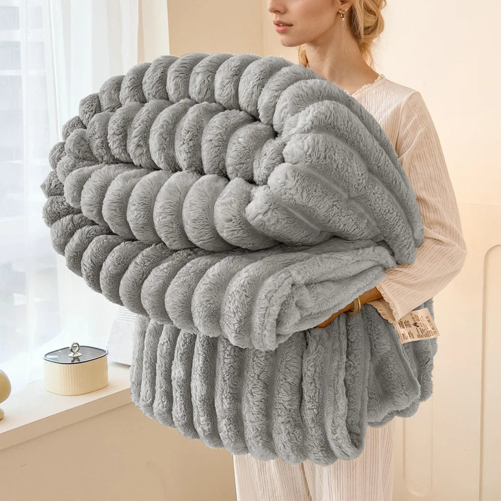 Cozy Soft Milk Velvet Blanket – Modern Light Luxury, All-Season, Machine-Washable Throw for Bed & Sofa