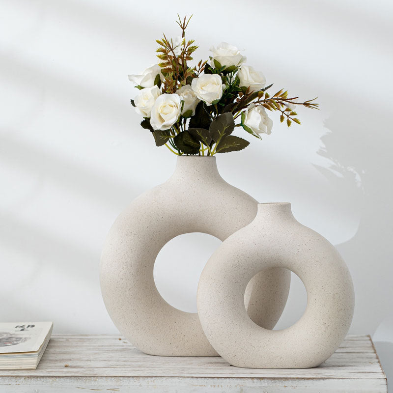 Sculptural Donut Ceramic Vase – Minimal Home Decor Accent