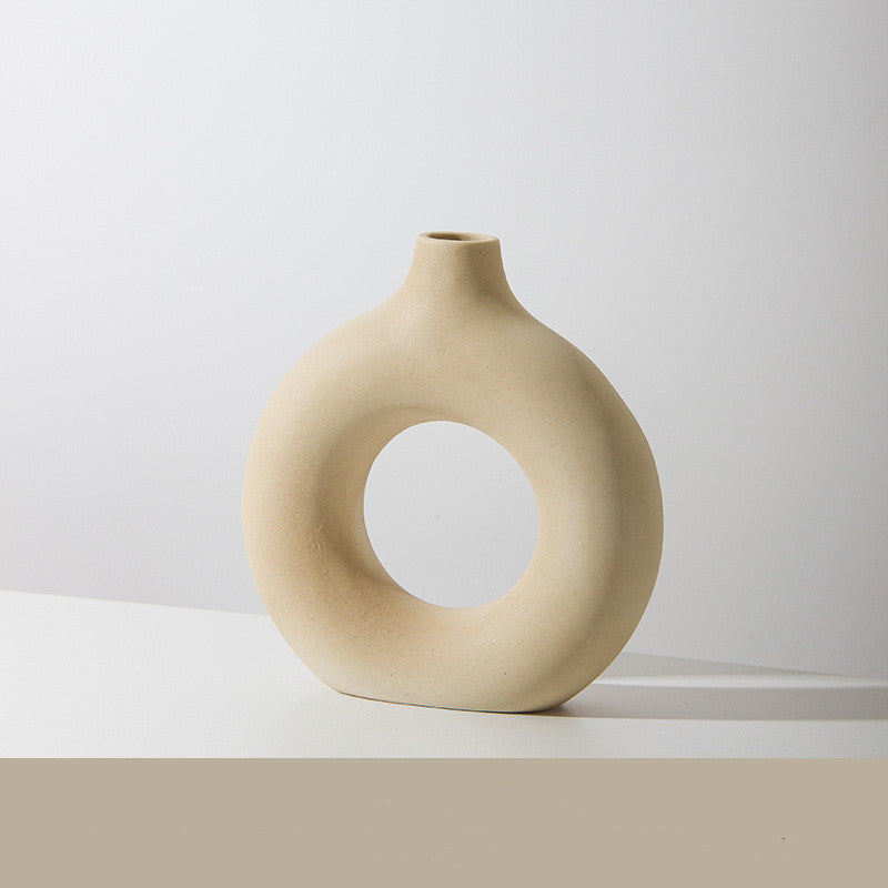 Sculptural Donut Ceramic Vase – Minimal Home Decor Accent